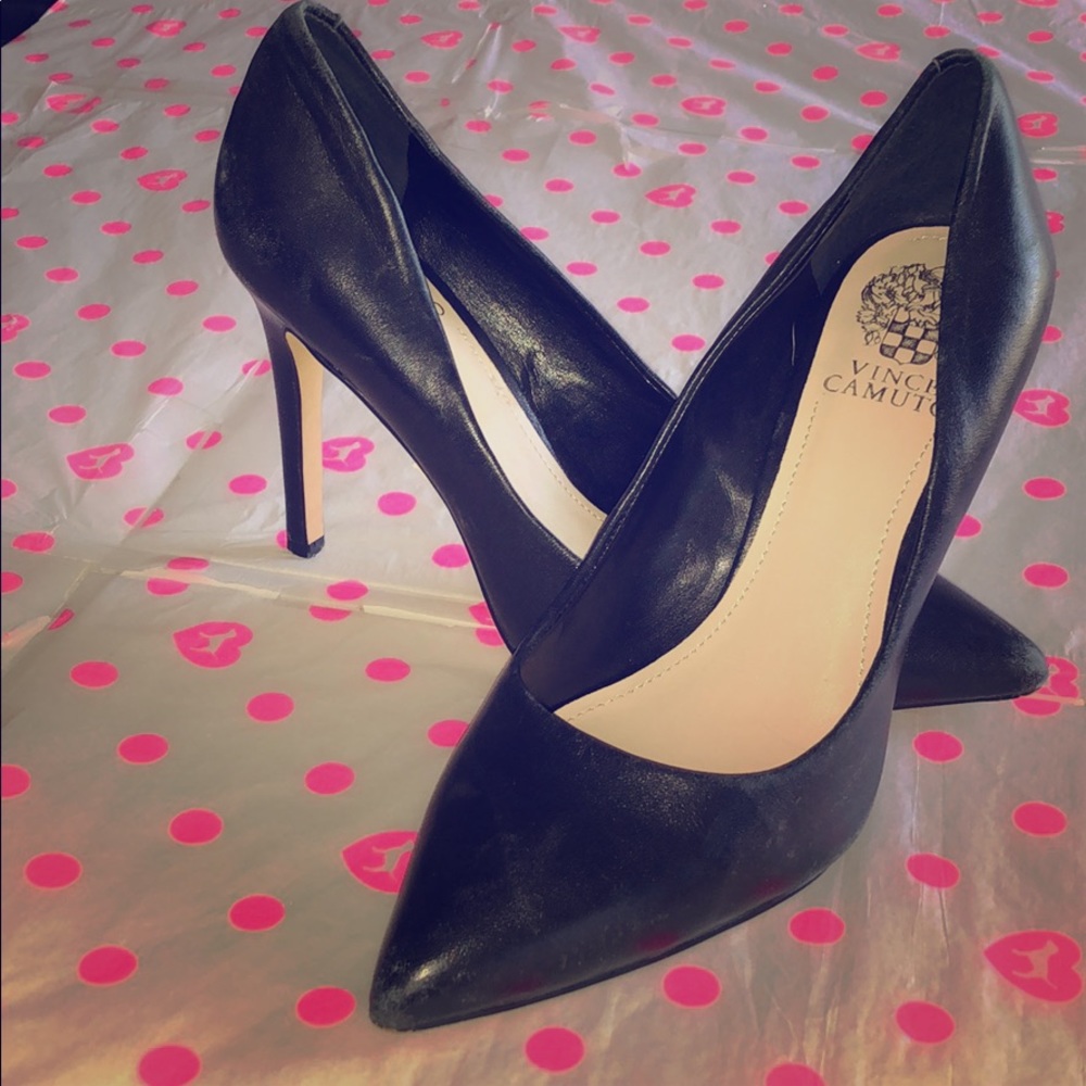 Vince Camuto shoes size 9 Excellent used condition